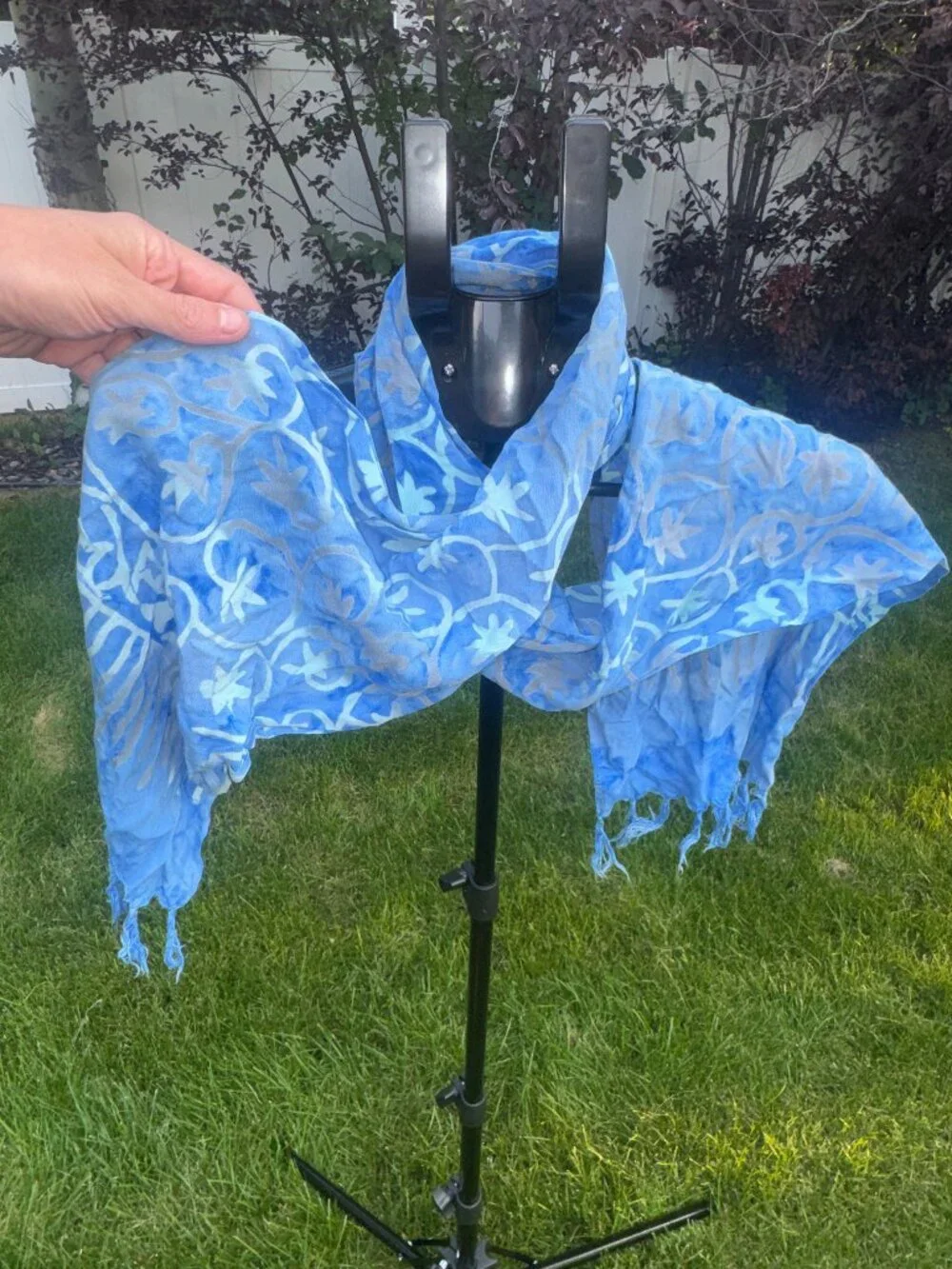 Sky Blue Batik Floral Scarf – Soft Tie-Dye Wrap Pashmina with Tassel Fringe 💙